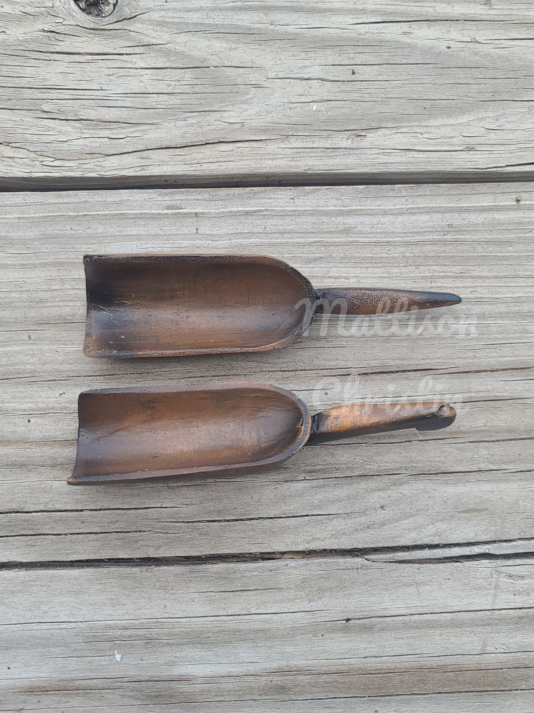 2 Faux Treen Wood Carved Flat Bottom Scoop