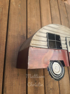 Retro Camper Birdhouse