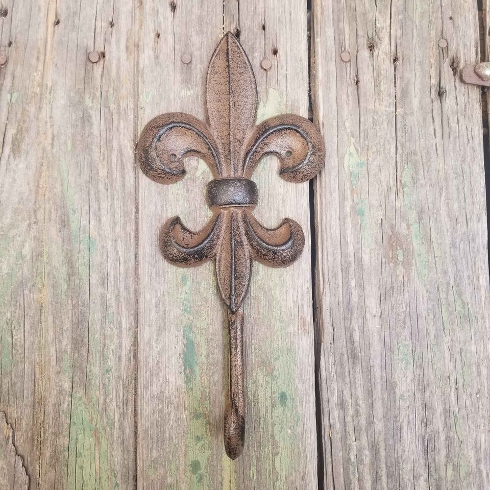 2 Large Fleur de Lis Cast Iron Hook